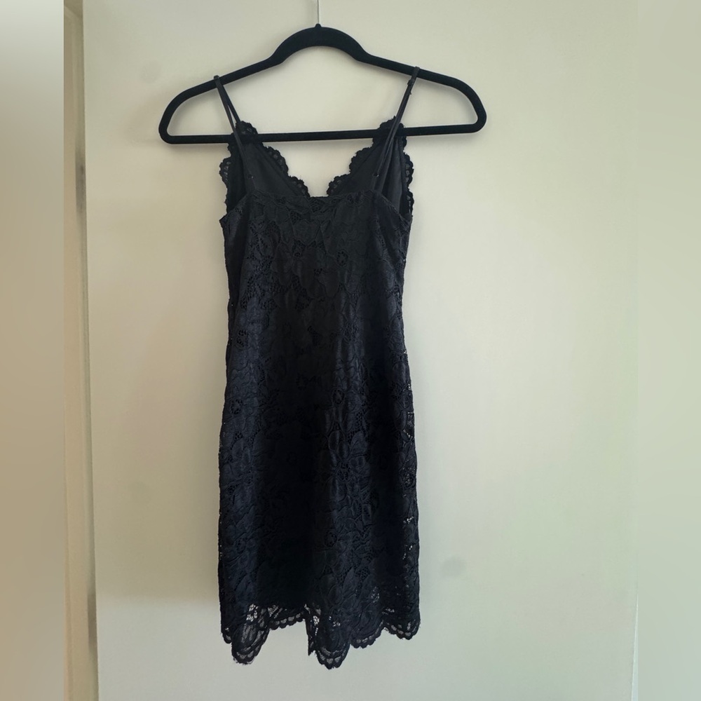 Zara Elegant Black Apparel - Picture 4 of 8